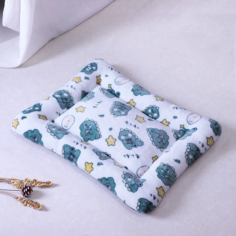 Hubei Flannel Cat And Dog Bed Cushion Washable Lounge Mat