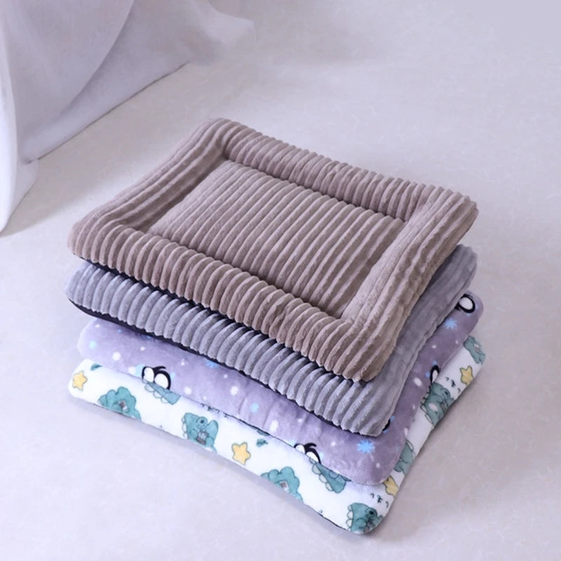 Hubei Flannel Cat And Dog Bed Cushion Washable Lounge Mat